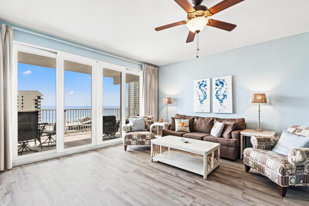 Blue Turtle at Laketown, Panama City Beach