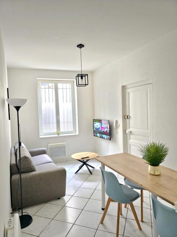 Tour Est - T2 entre Cité Médiévale et Bastide, Carcassonne