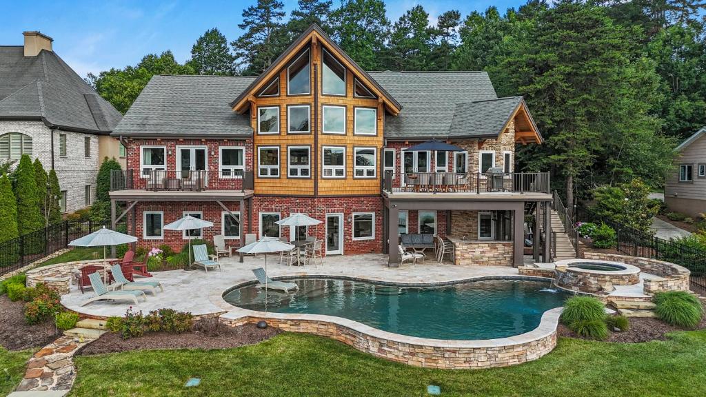 Landing at the Lake, Denver