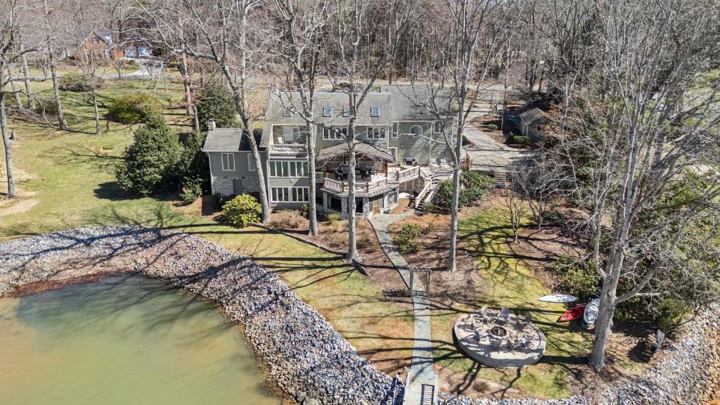 Sunset Paradise, Terrell