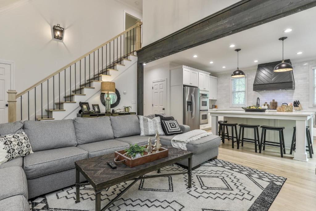 Robins Nest at Big Canoe, Jasper