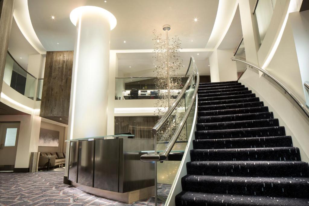 The Windsor Suites Philadelphia photo