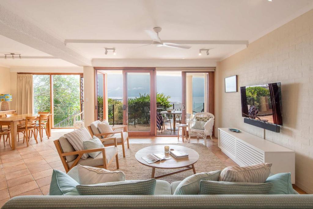 Now and Then - Oceanstays, Yamba