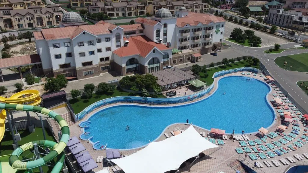 Holiday Inn - Aktau - Seaside by IHG，位于阿克套的酒店