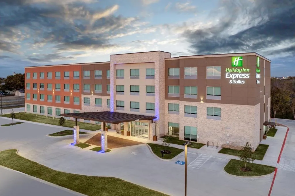 Holiday Inn Express & Suites Austin Airport East by IHG，位于奥斯汀的酒店