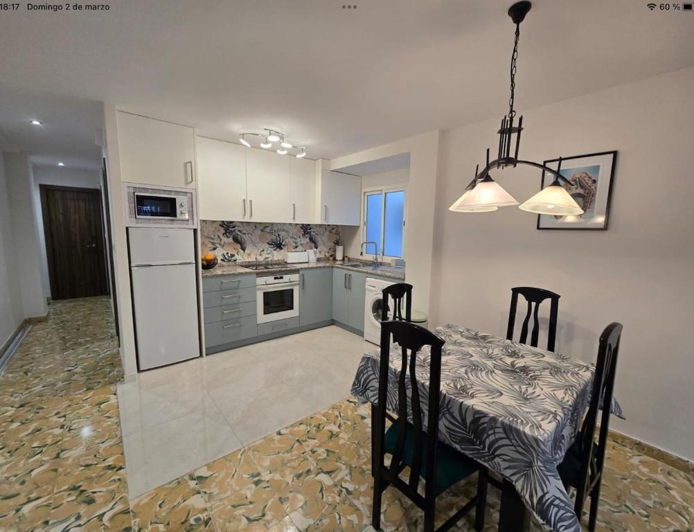 Desigual apartamento con 3 AC - 5