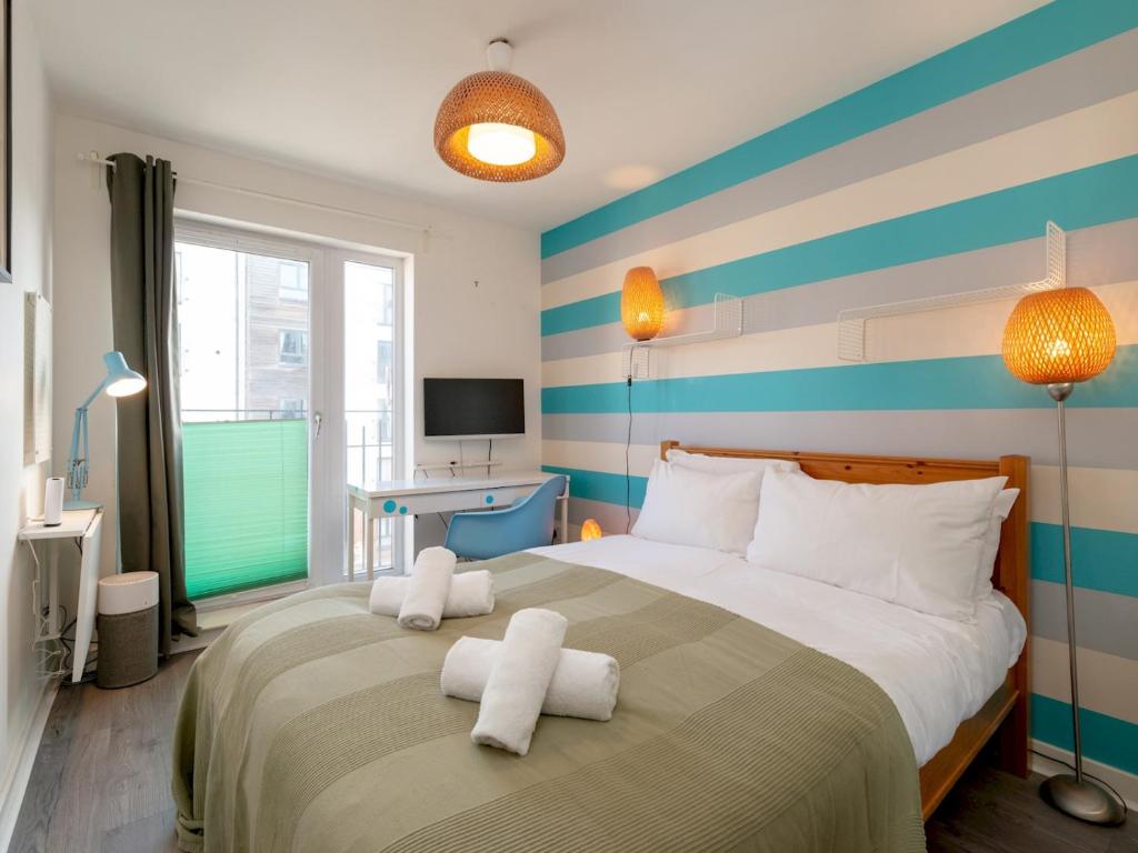 Modern 2-Bdr Flat in Edinburgh Pass the Keys, Edinburgh