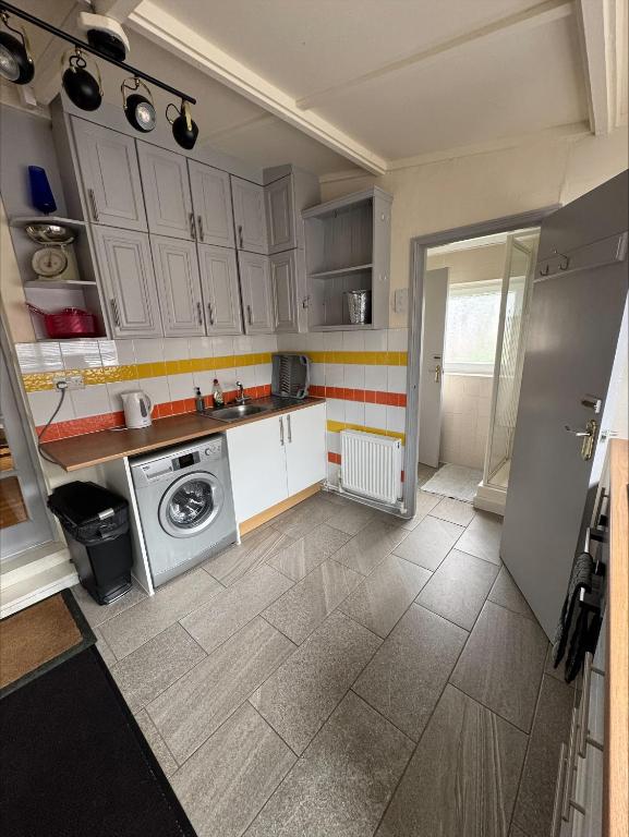 Springfield Oaks Cottage photo 5