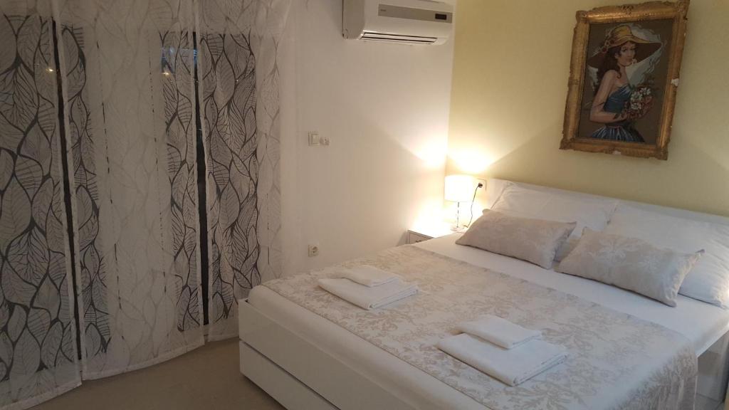 Rooms Valentino photo