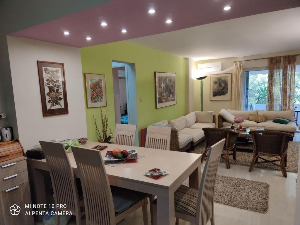 beautiful beach apartment in Kavouri, Athen