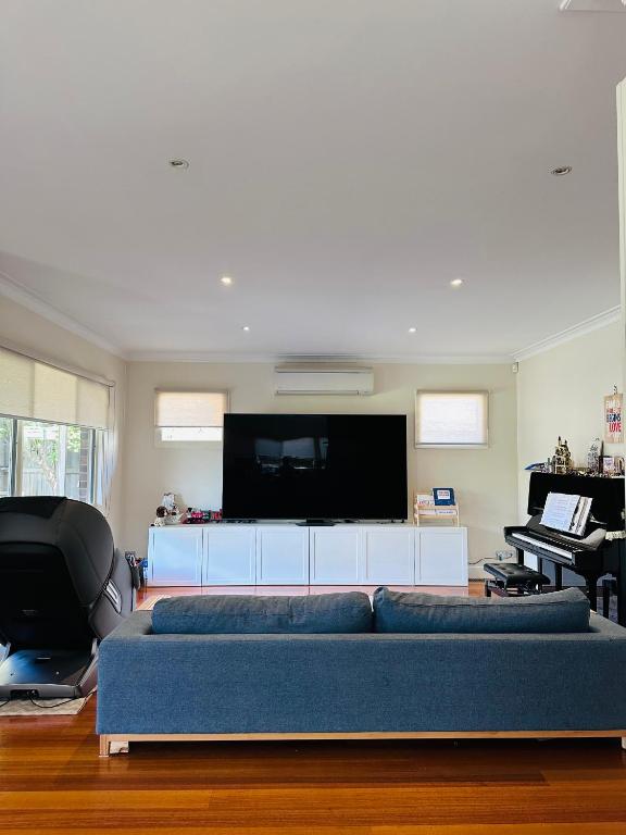 Lovely Rooms in Moorabbin 2 mins to station, shops, Moorabbin