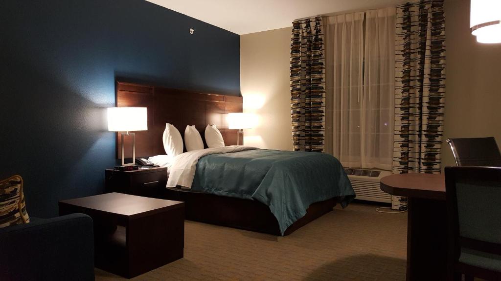 MainStay Suites photo