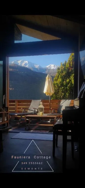 Valyrom's Fauniera Cottage, hotel in Demonte
