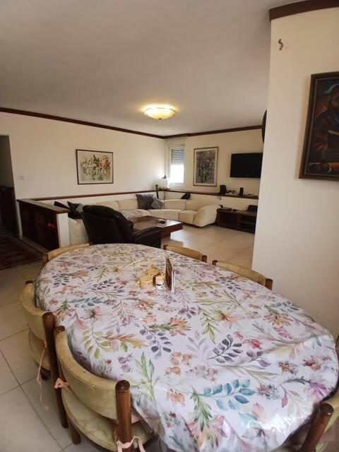 משכן ירושלים, Jeruzalém