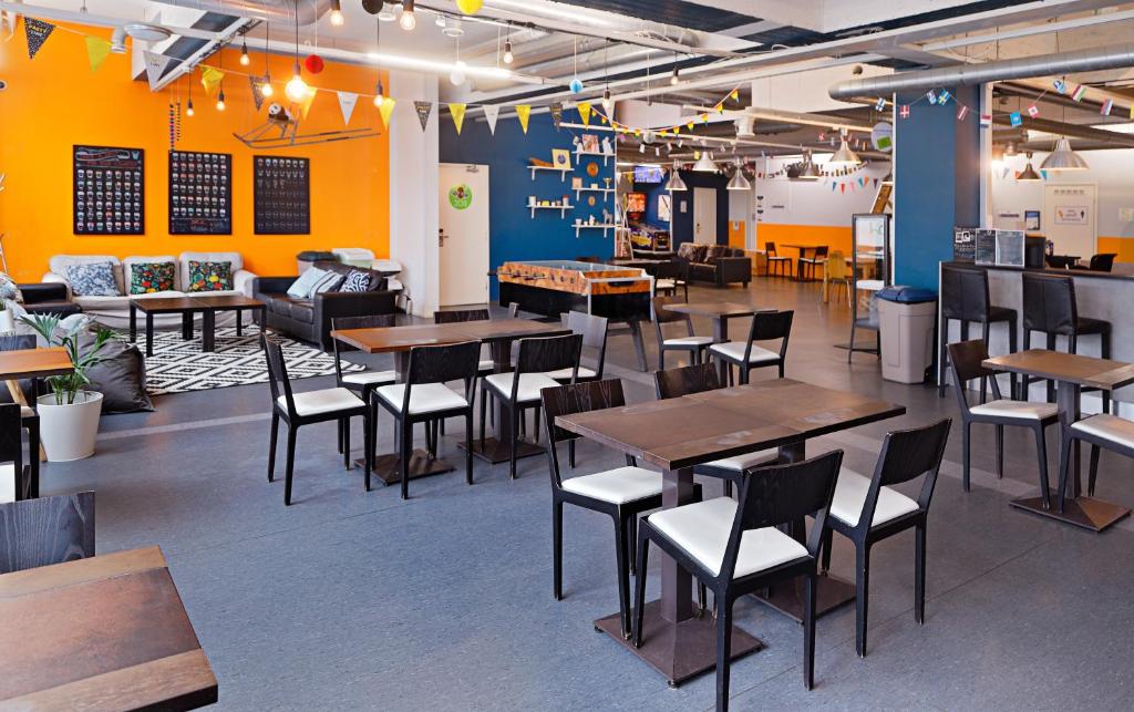 3. 칩슬립 호스텔 ..