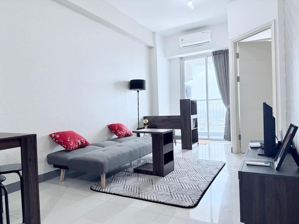 Benson 2 BR & 1 Pakuwon mall for 5 peoples stay, Surabaja