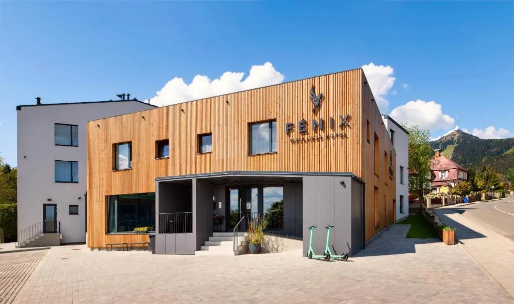 Wellness Hotel Fénix, hotel in Liberec