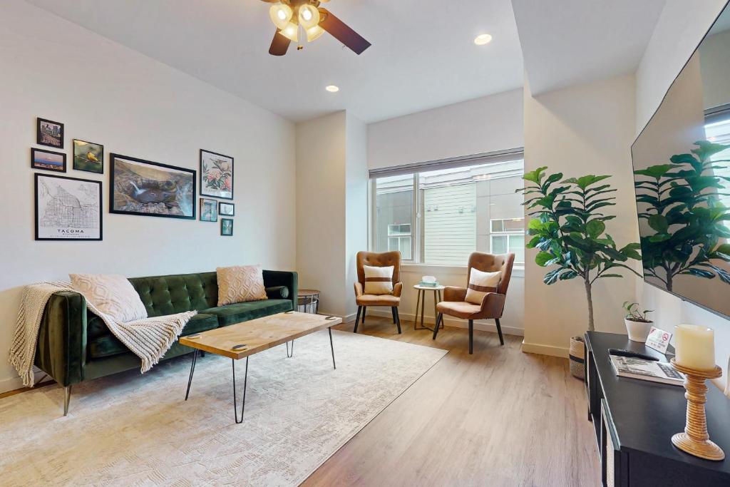 Cloud View Haven, Tacoma