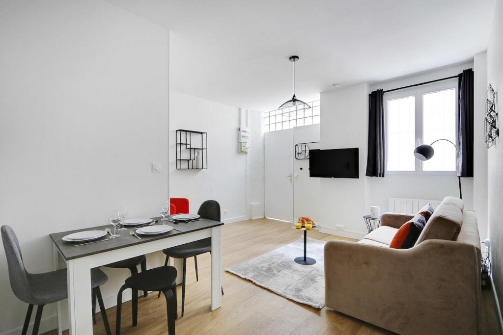 A0# Republic # Marais # 1BedRoom # Paris03 # AC - 5