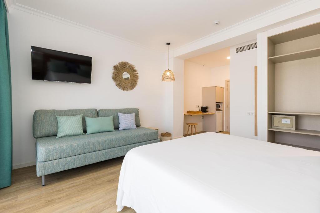 MarSenses Paradise Club — Hotel rooms in Cala'n Bosch, Balearic Islands