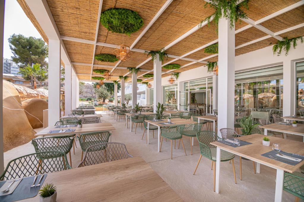 MarSenses Rosa del Mar Hotel & Spa — Restauracje i bary in Palmanova, Baleary