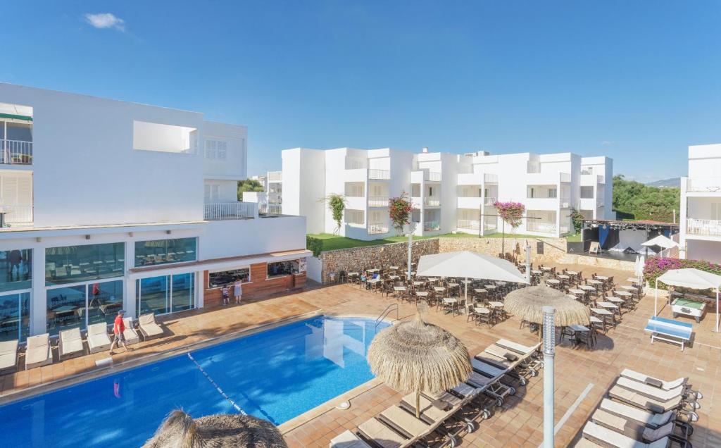 MarSenses Ferrera Blanca Hotel Family — Swimming pool in Cala d´Or, Balearic Islands
