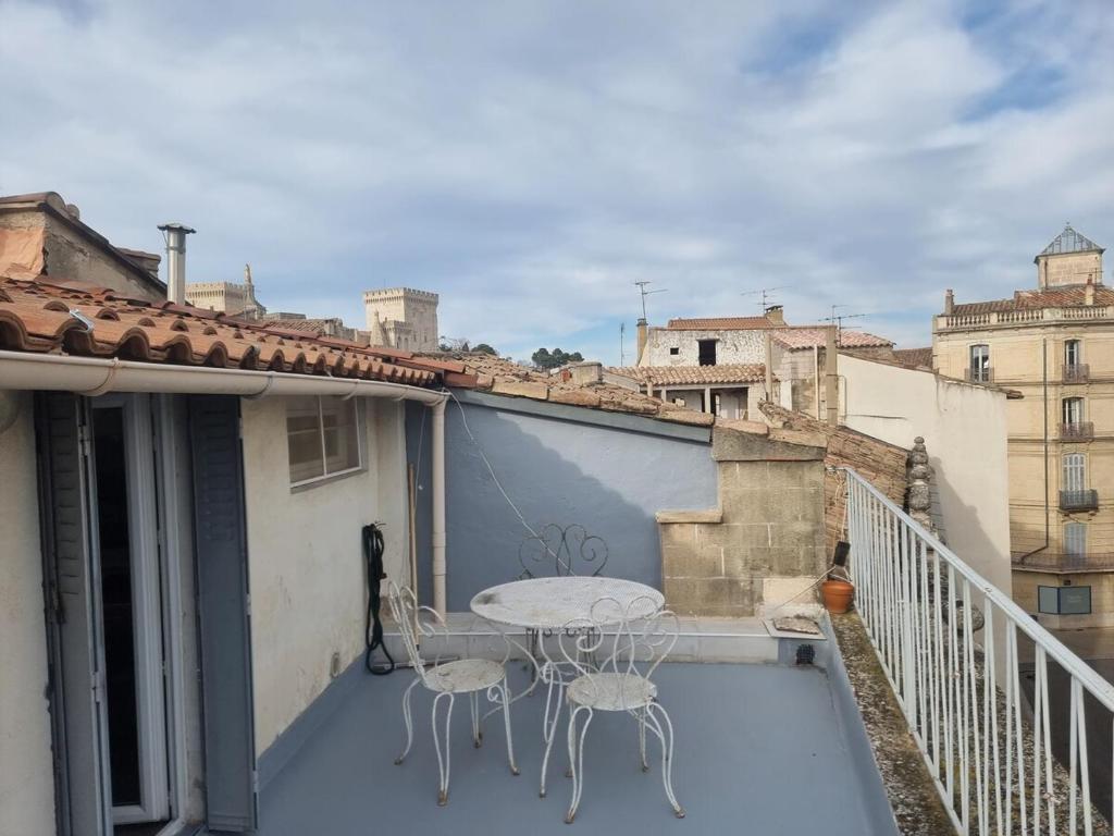 Studio with terrace, very central - 5