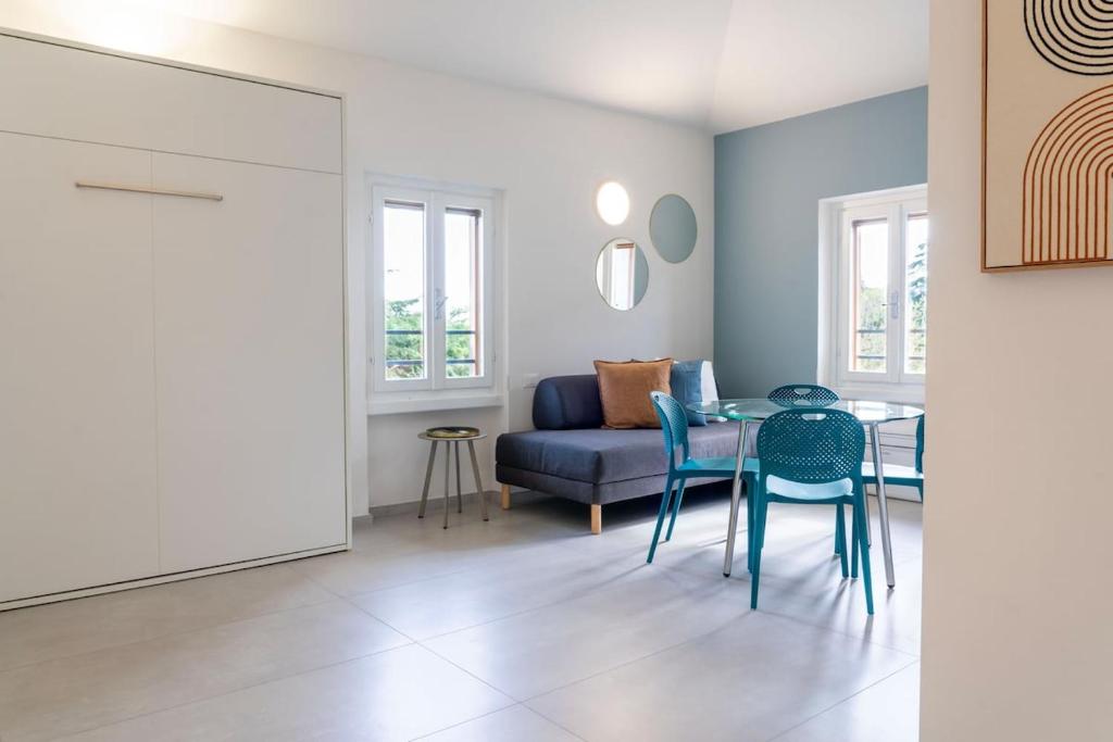 Front Lake Apartment, Desenzano del Garda