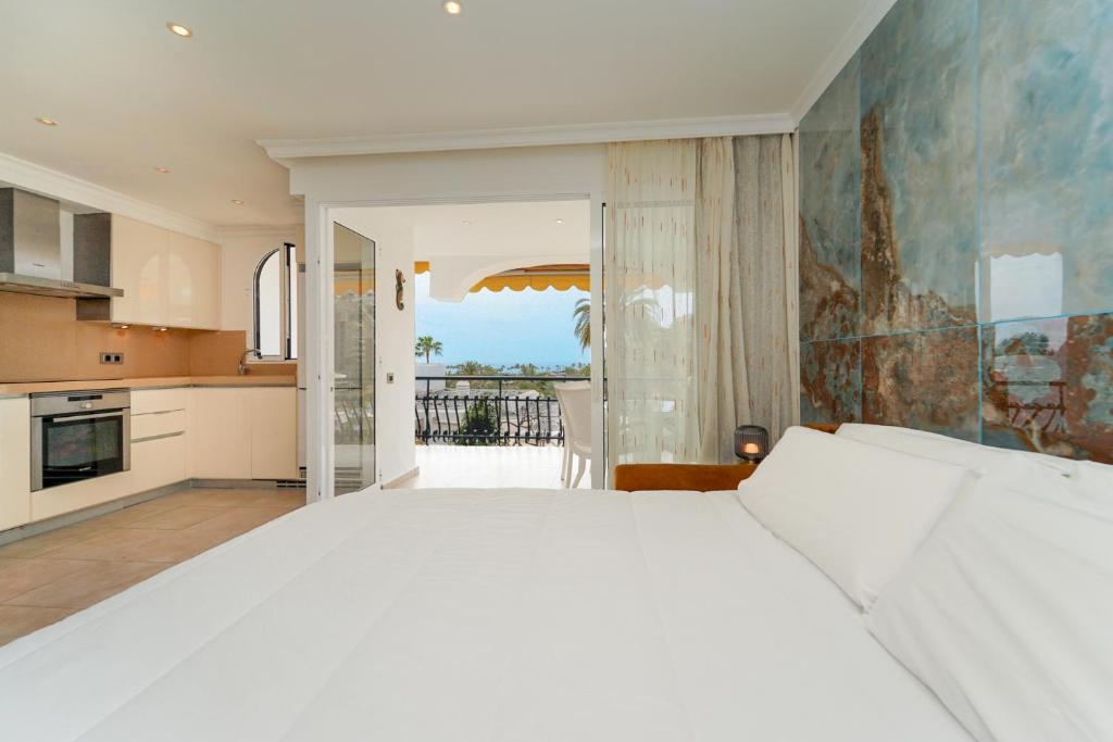 AquaMarina Luxury House by Canarias Prime Homes - 1