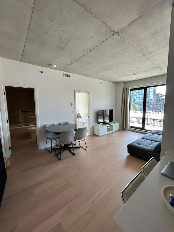 Relaxing 2 bedrooms Spa, Montreal