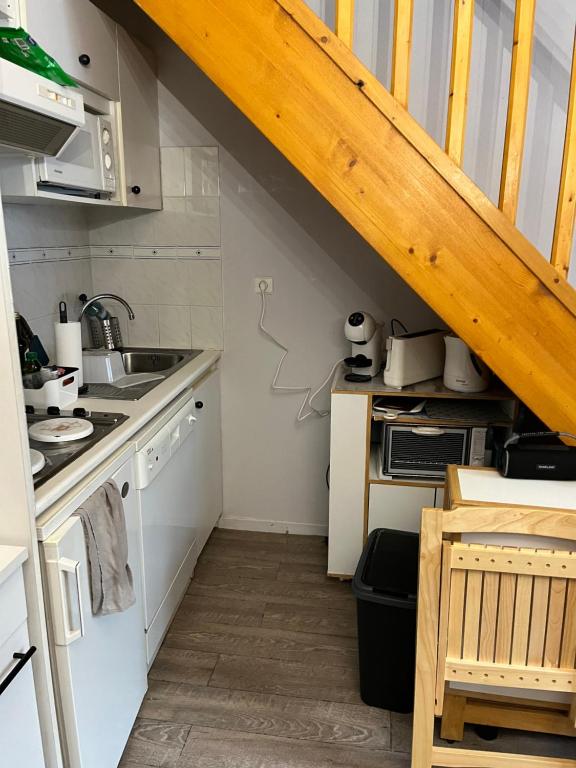 Charmant duplex en plein centre de Cauterets de 4 à 6 couchages et 2 chambres dont une sous-toit - 5