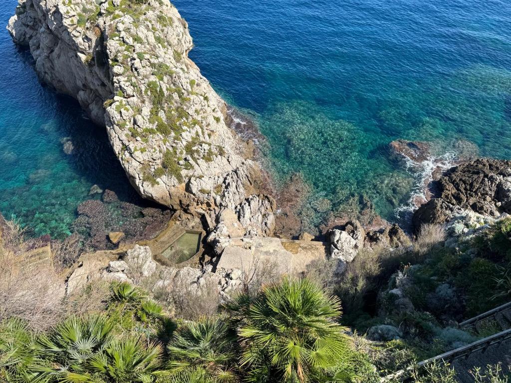 AWA Kafara, Porticello