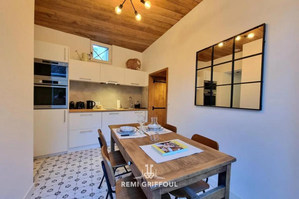 La Cabane de Champlain Terrace City Center 2 Guests - 3