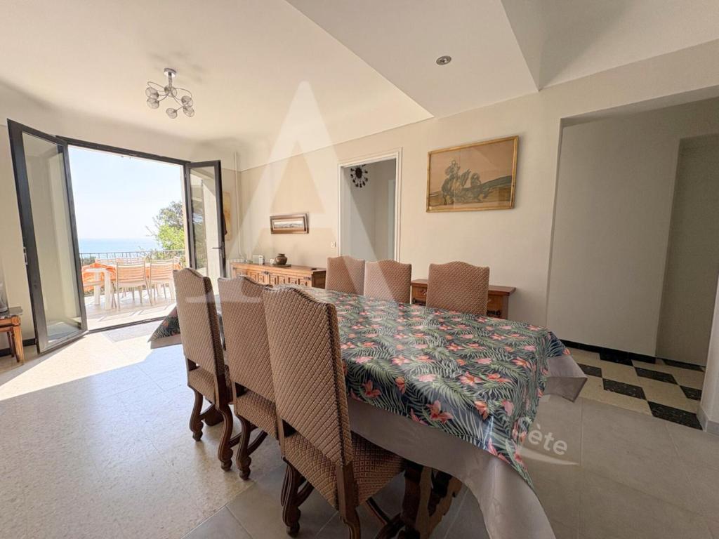 MAISON 3 CHAMBRES MONT SAINT CLAIR - 5