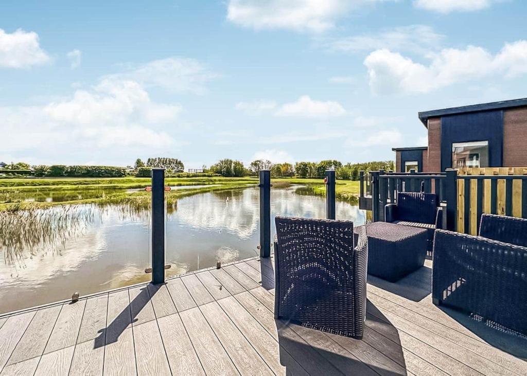 Waterside Hambleton Lakeside Lodges, Poulton le Fylde
