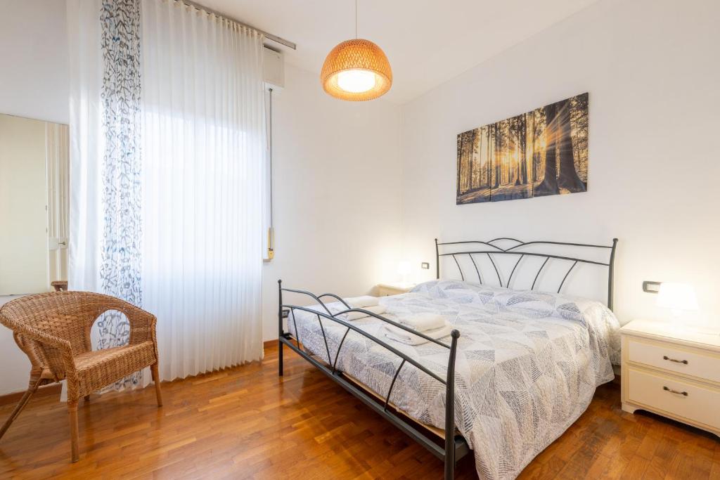 GuestHost - Blu&Yellow Apartment in Parma Station - 3