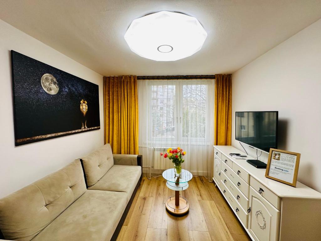 Lion Apartment, Varsavia