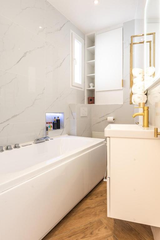Appartement Raffiné avec Jacuzzi et AC - 6P - 4