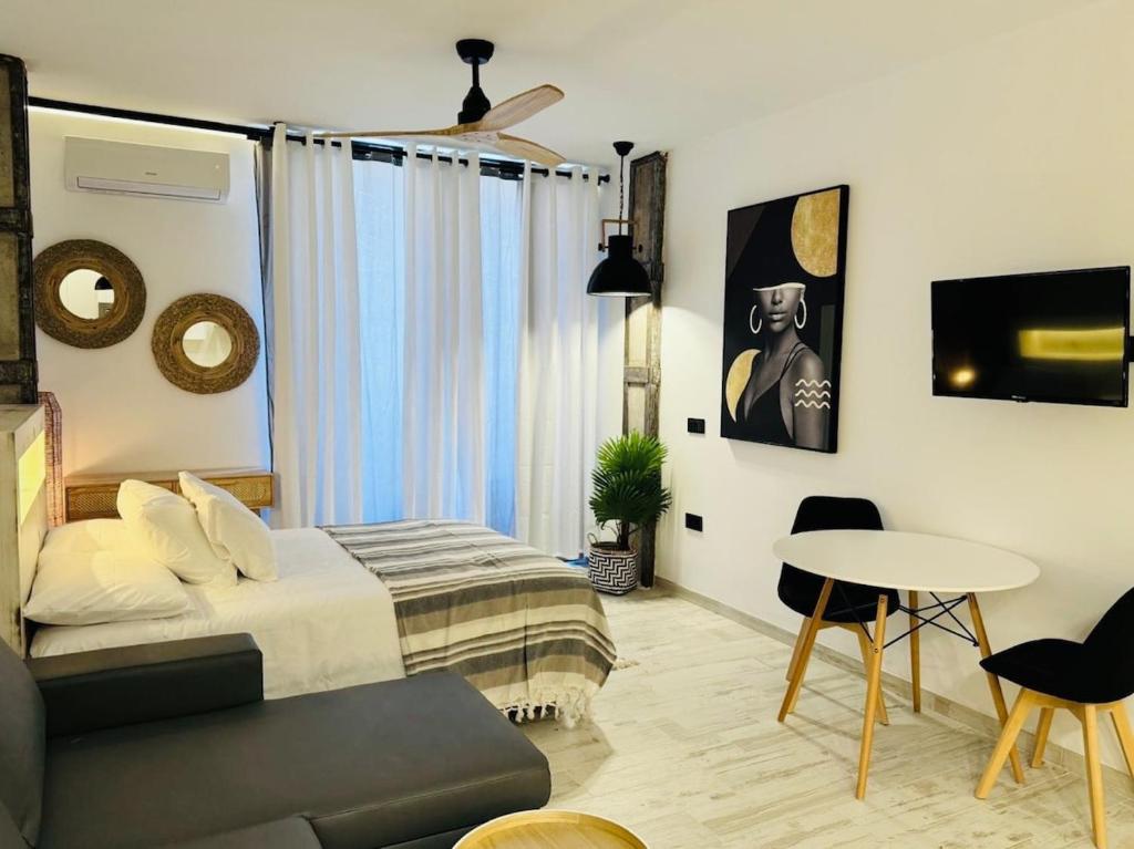 AlquilaEasy San Francisco Superior - Tu paraíso en Torremolinos - 1