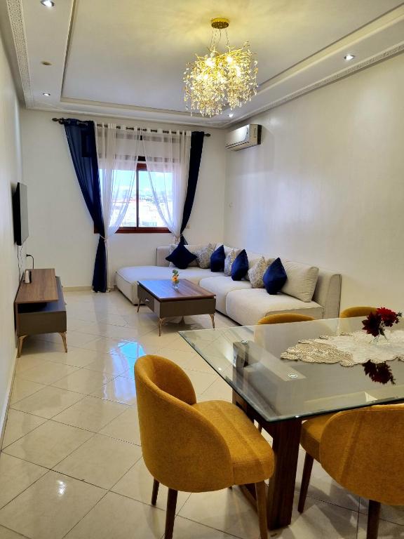 Tanger Malabata, Tanger