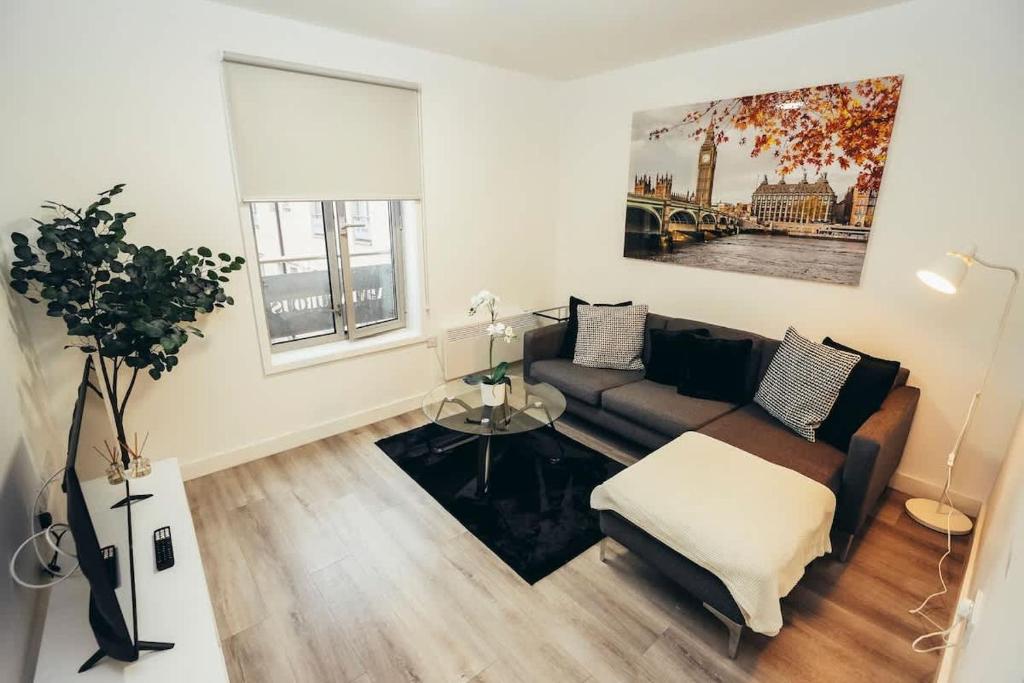 1BR City Centre Apt, Self Check In, Wifi, By DerBnB, Sheffield