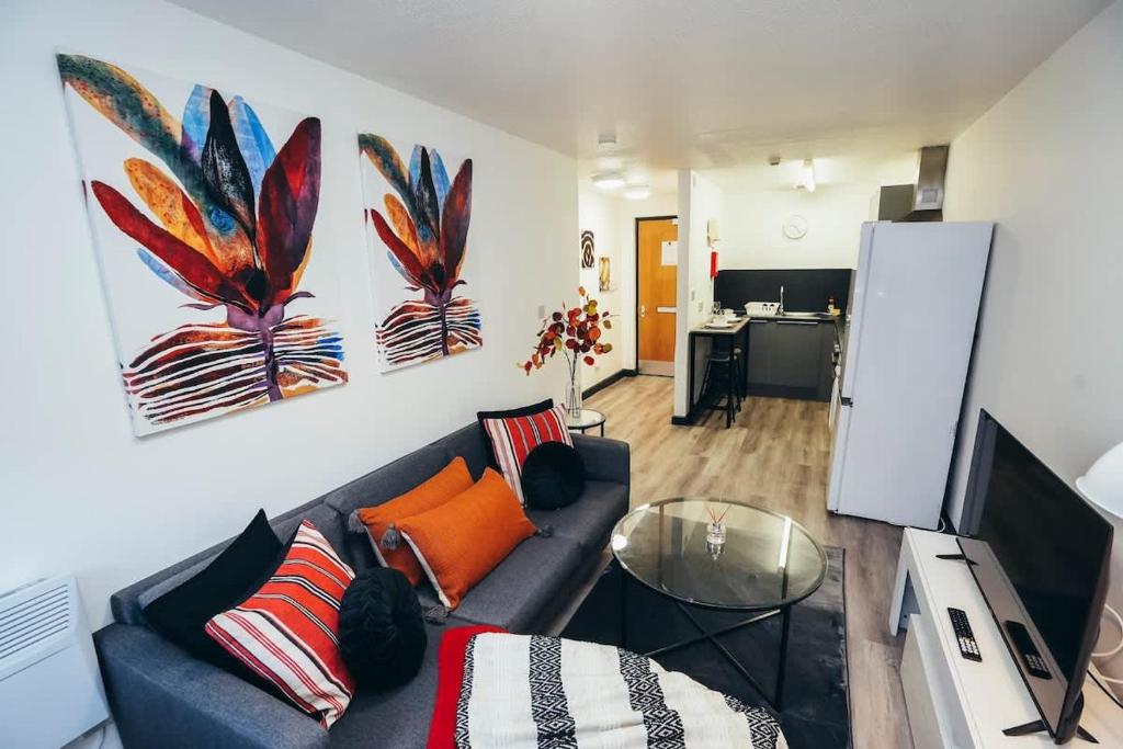 1BR City Centre Apt, Self Check In, Wifi, By DerBnB, Sheffield