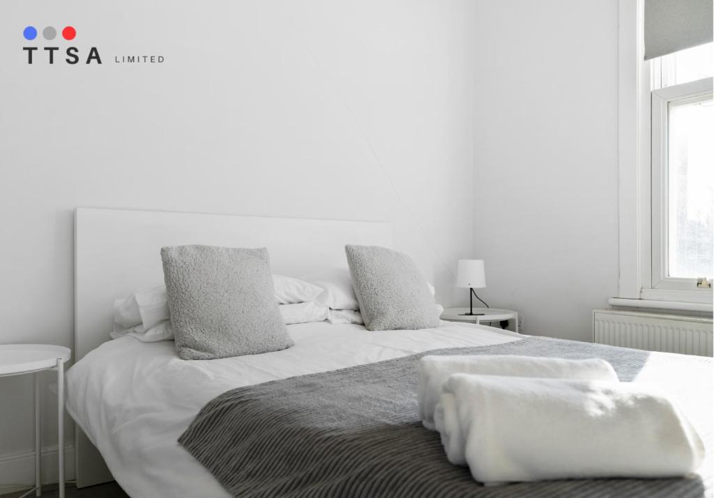 TTSA - Essential 1 Bedroom Apartment 2 Croydon, South Norwood
