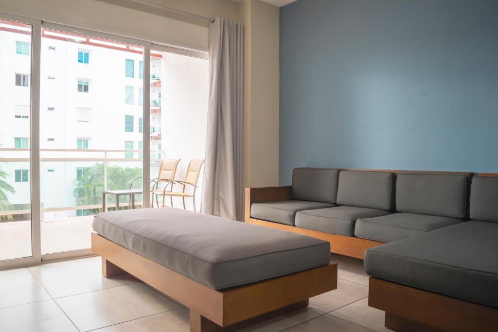 condominio con una bonita vista del puerto deportivo de G P S rentas - 4