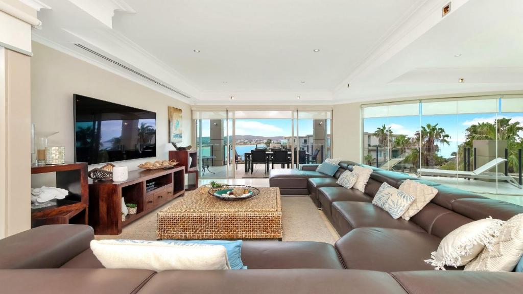 Unit 36 - 4 Bed Platinum Ocean View, Terrigal