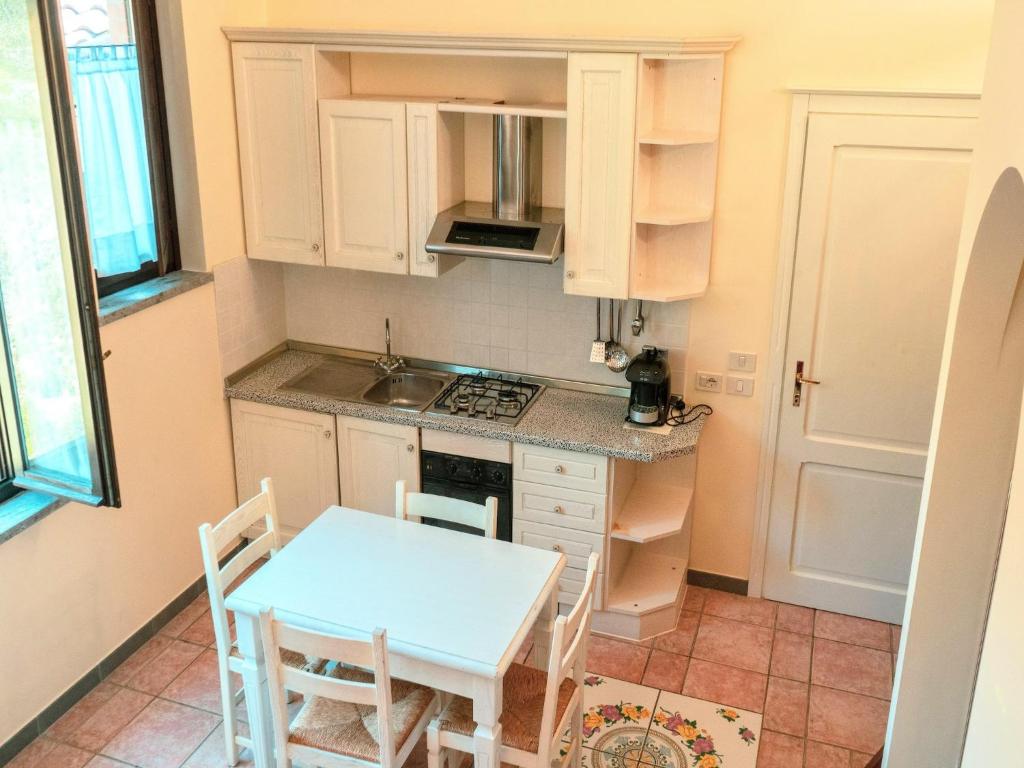 Holiday Home in Assisi near Mount Subasio - 4
