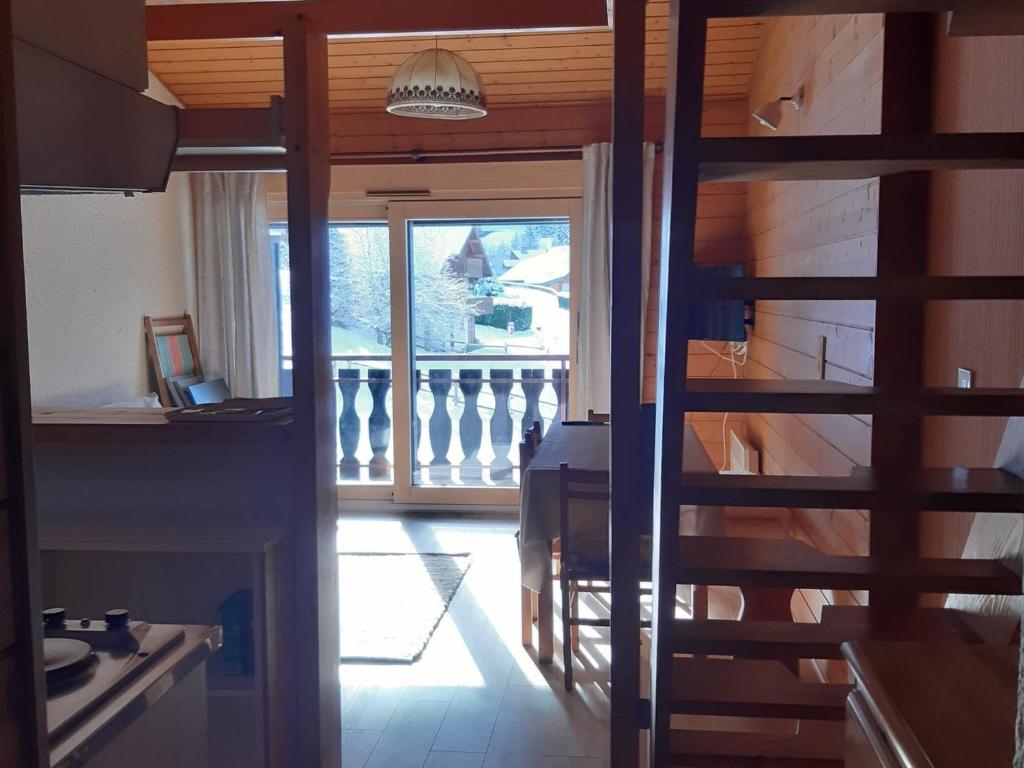 Studio Mezzanine 4 Pers, Parking, Près Centre Châtel - FR-1-676-213 - 4