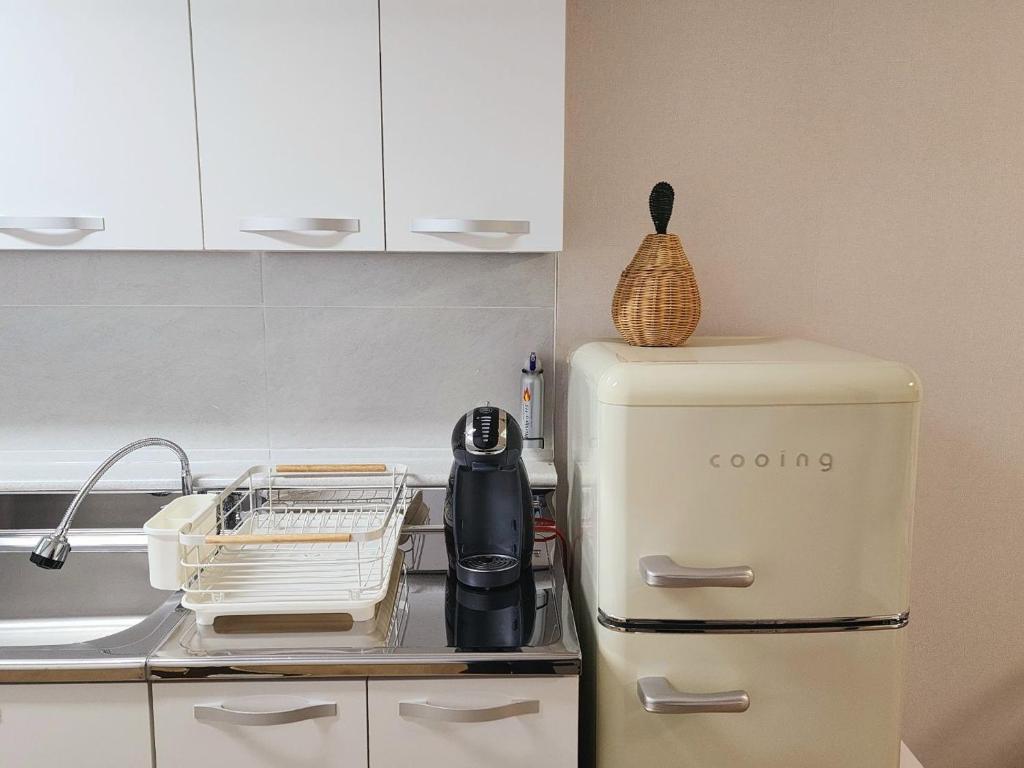 뉴 다다 스테이