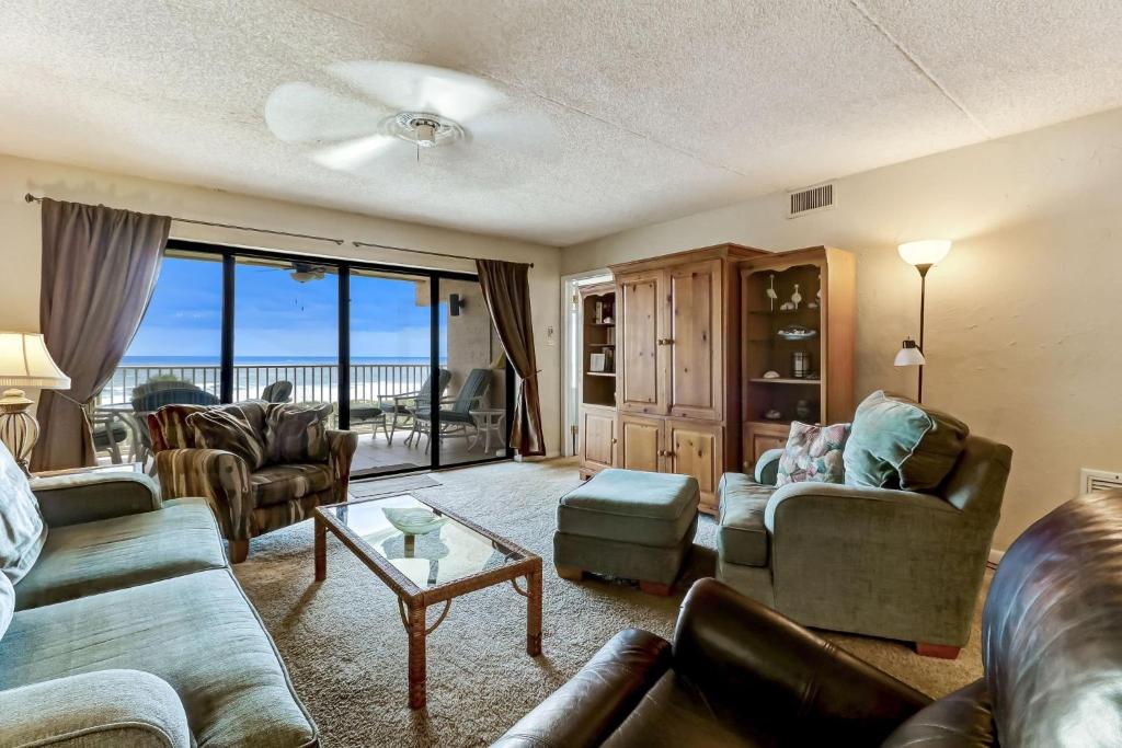 303 Atlantis condo, Fernandina Beach
