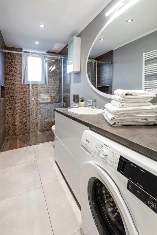 Two Bedroom Apartment With the Free Parking - 5